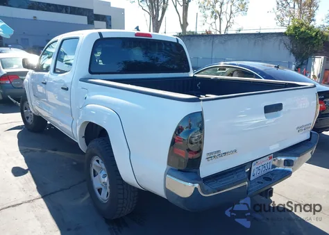 2014 Toyota Tacoma Prerunner V6 z USA, uszkodzony, nr VIN 3TMJU4GN9EM173456